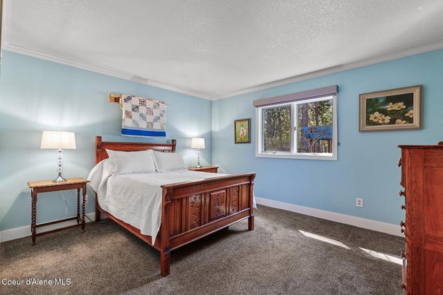 3867 W Fairway Dr, Coeur D'alene, ID 83815