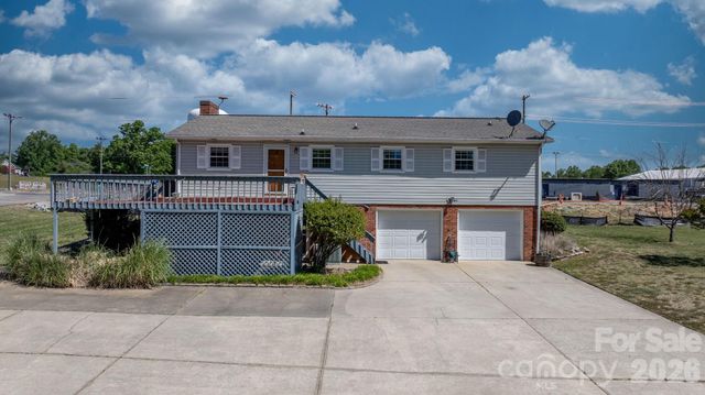 65 Pinewood Road, Granite Falls, NC 28630