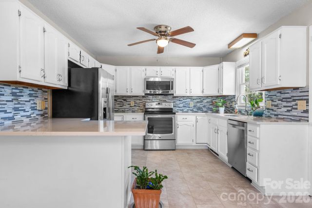 65 Pinewood Road, Granite Falls, NC 28630