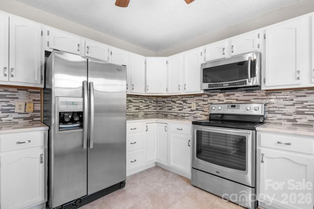 65 Pinewood Road, Granite Falls, NC 28630