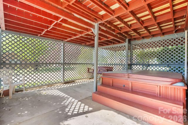65 Pinewood Road, Granite Falls, NC 28630