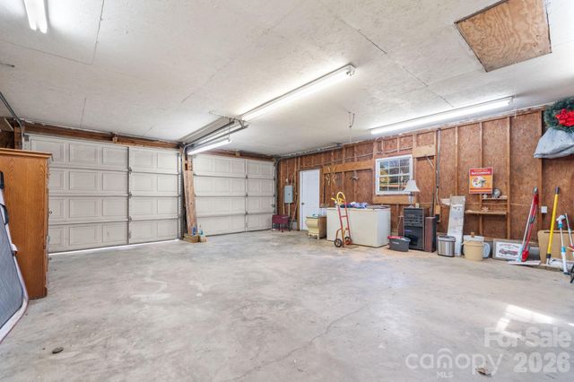 65 Pinewood Road, Granite Falls, NC 28630