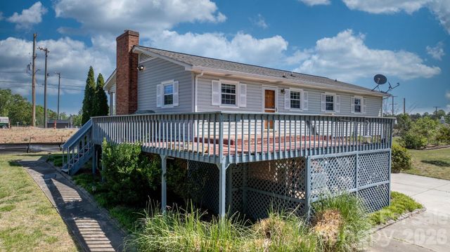 65 Pinewood Road, Granite Falls, NC 28630