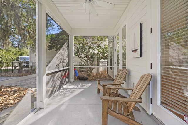 996 Saltwater Cir, St Augustine, FL 32080