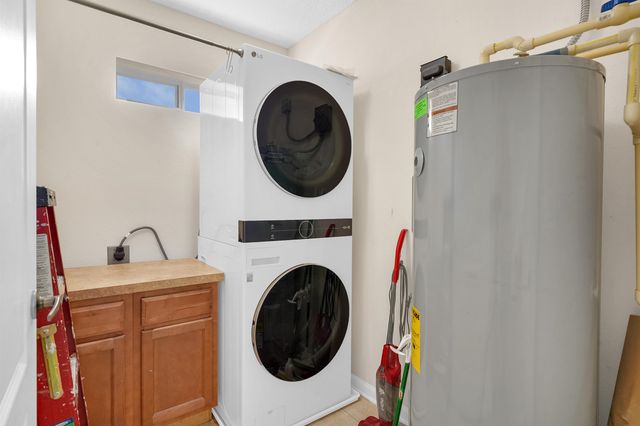 996 Saltwater Cir, St Augustine, FL 32080