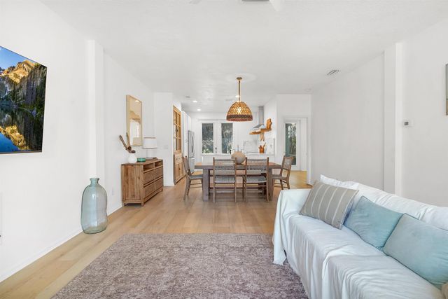 996 Saltwater Cir, St Augustine, FL 32080