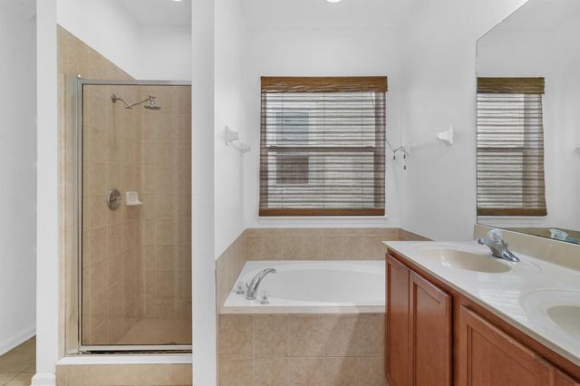 996 Saltwater Cir, St Augustine, FL 32080