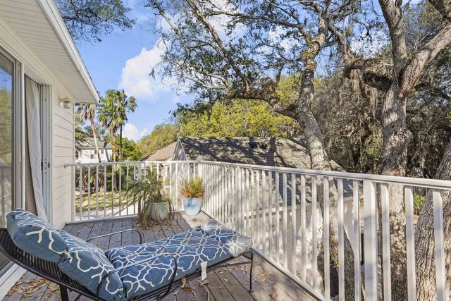 996 Saltwater Cir, St Augustine, FL 32080