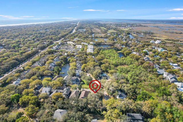 996 Saltwater Cir, St Augustine, FL 32080