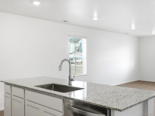 21247 E 65th Avenue, Aurora, CO 80019