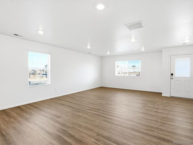 21247 E 65th Avenue, Aurora, CO 80019