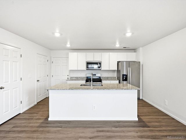 21247 E 65th Avenue, Aurora, CO 80019