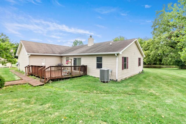 616 W Berry Avenue, Upland, IN 46989