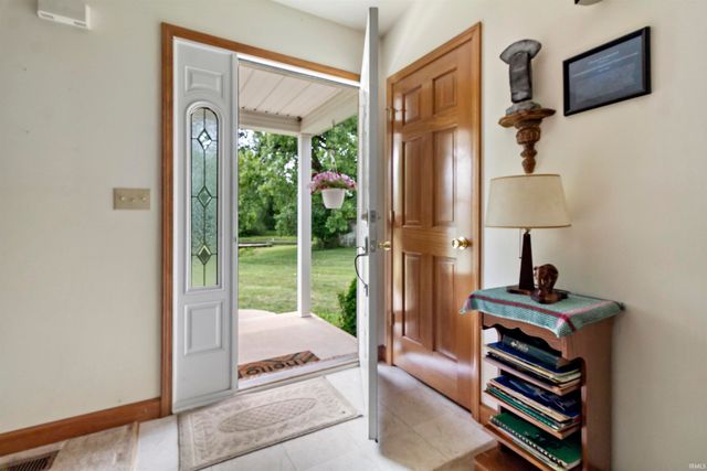 616 W Berry Avenue, Upland, IN 46989