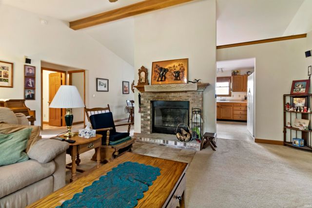 616 W Berry Avenue, Upland, IN 46989