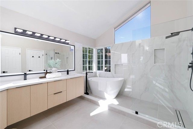 1941 N Onyx, Walnut, CA 91789