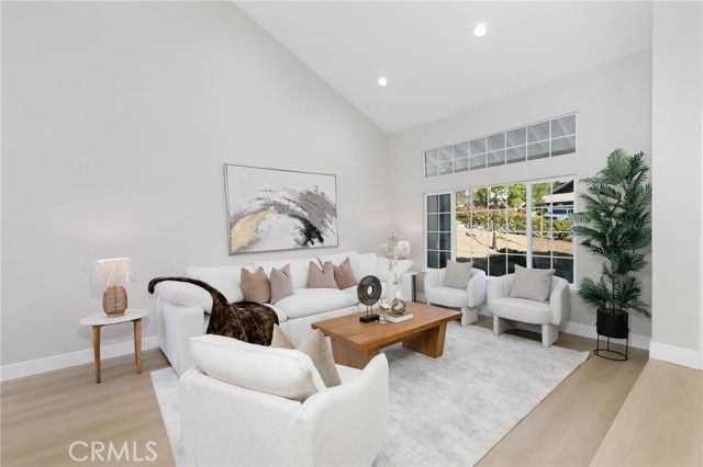 1941 N Onyx, Walnut, CA 91789