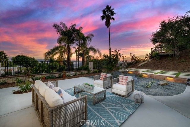 1941 N Onyx, Walnut, CA 91789