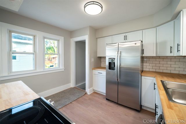 1168 E Apple Avenue, Muskegon, MI 49442