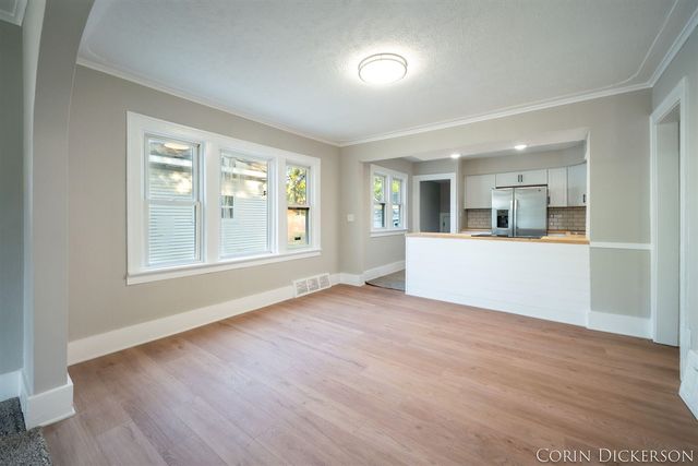 1168 E Apple Avenue, Muskegon, MI 49442