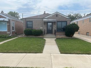 1808 N 17th Avenue, Melrose Park, IL 60160