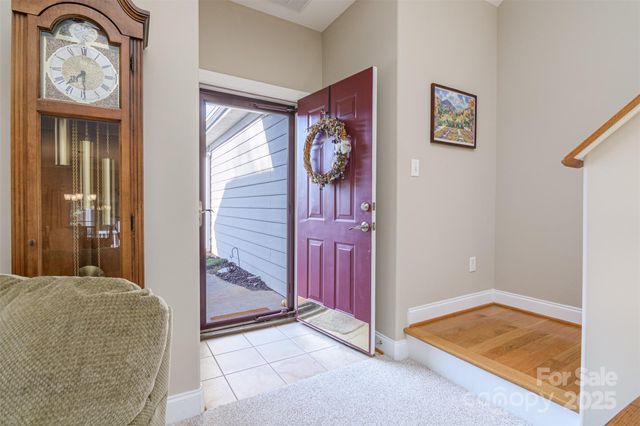 815 West Pointe Drive, Asheville, NC 28806