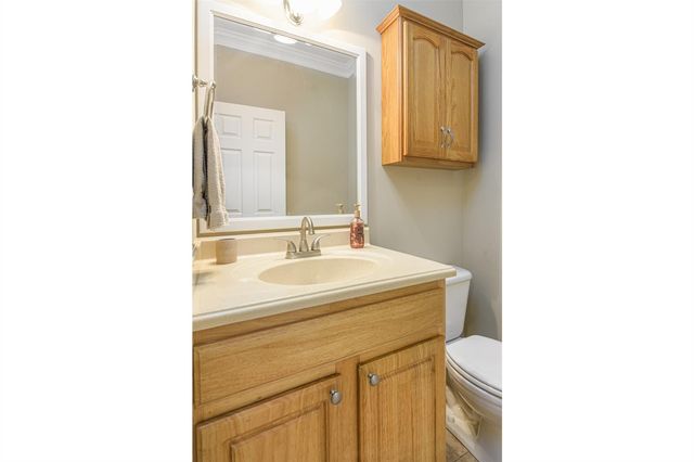 815 West Pointe Drive, Asheville, NC 28806