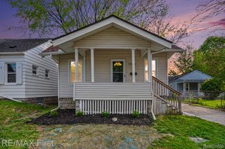 14842 Collinson Avenue, Eastpointe, MI 48021