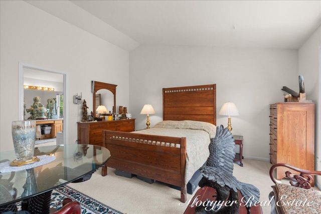 1518 Crystal Valley Court SE, Caledonia, MI 49316