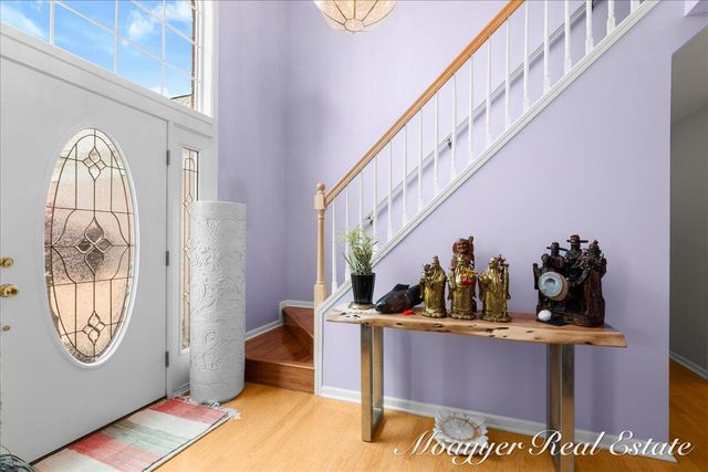 1518 Crystal Valley Court SE, Caledonia, MI 49316