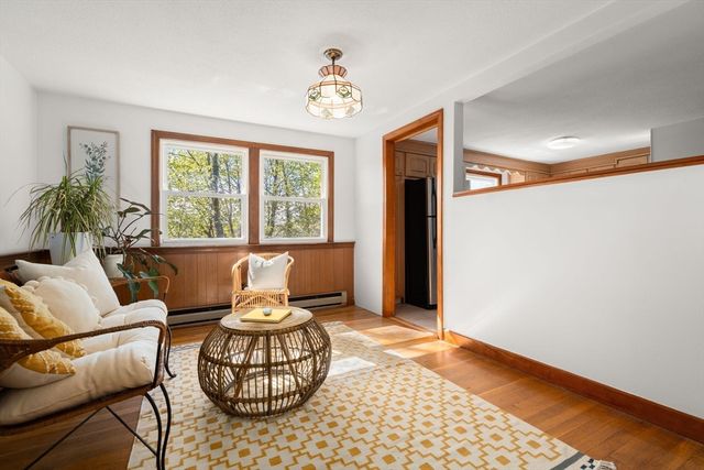 392 Poplar St, Boston, MA 02131