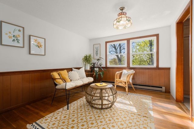 392 Poplar St, Boston, MA 02131
