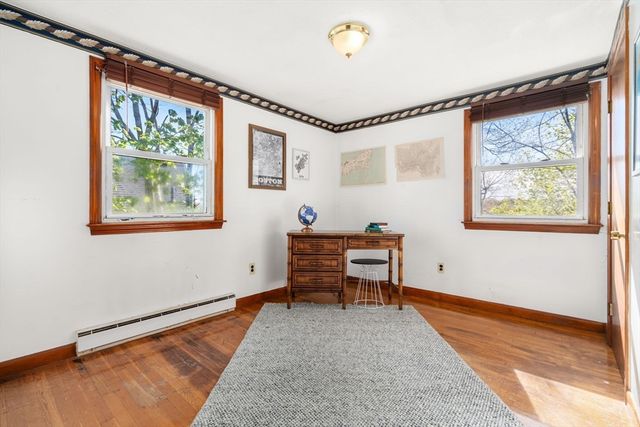 392 Poplar St, Boston, MA 02131