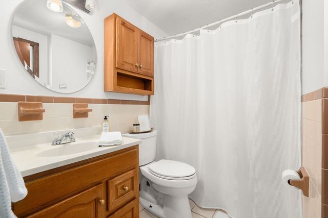 392 Poplar St, Boston, MA 02131