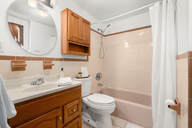392 Poplar St, Boston, MA 02131