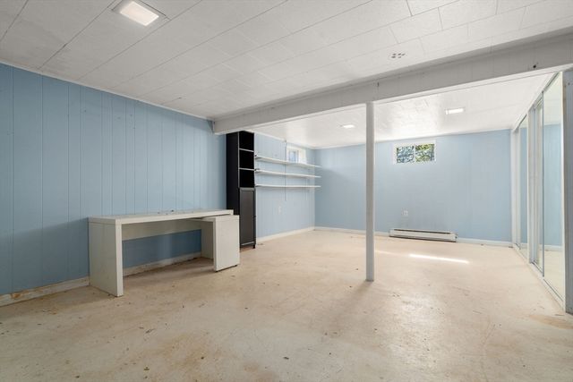 392 Poplar St, Boston, MA 02131