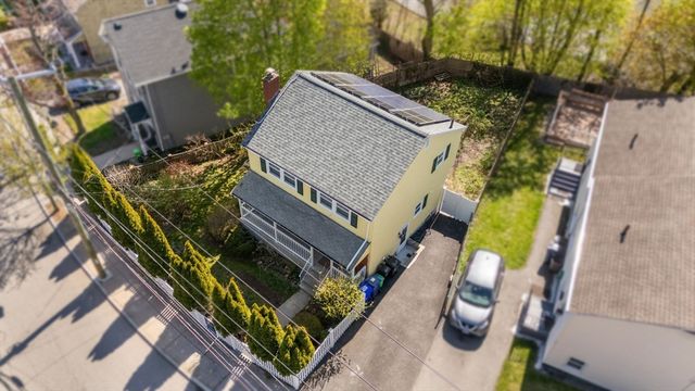392 Poplar St, Boston, MA 02131