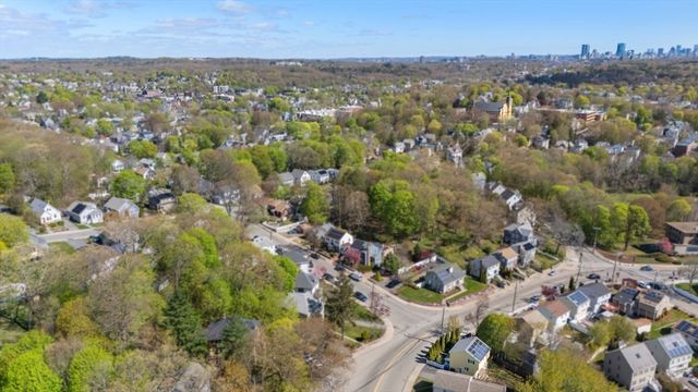 392 Poplar St, Boston, MA 02131