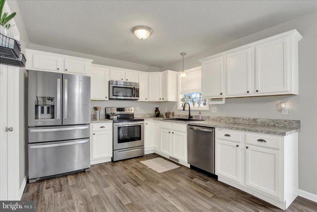 21 STAR DR, Hanover, PA 17331