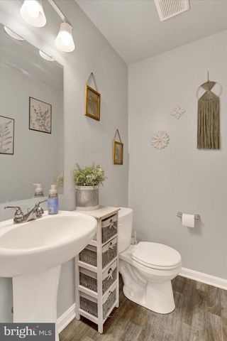 21 STAR DR, Hanover, PA 17331