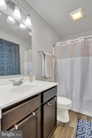 21 STAR DR, Hanover, PA 17331