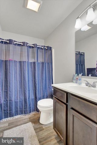 21 STAR DR, Hanover, PA 17331