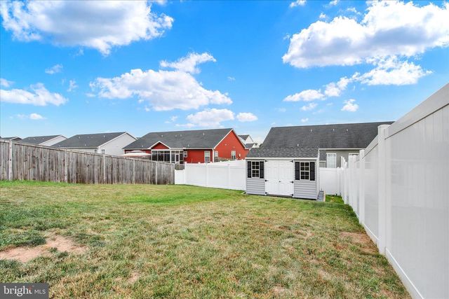 21 STAR DR, Hanover, PA 17331