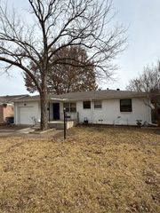 9122 Clearwater Drive, Dallas, TX 75243