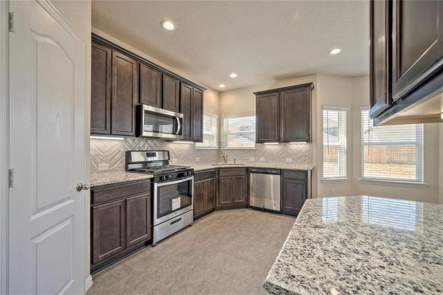 5106 Eagle Falls Lane, Brookshire, TX 77423