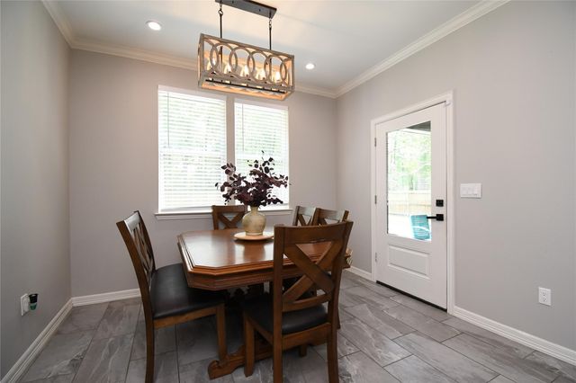 2406 Hummingbird Street, New Caney, TX 77357