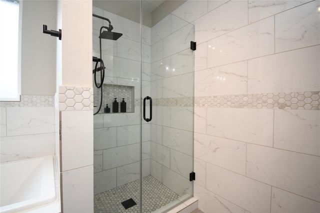 2406 Hummingbird Street, New Caney, TX 77357