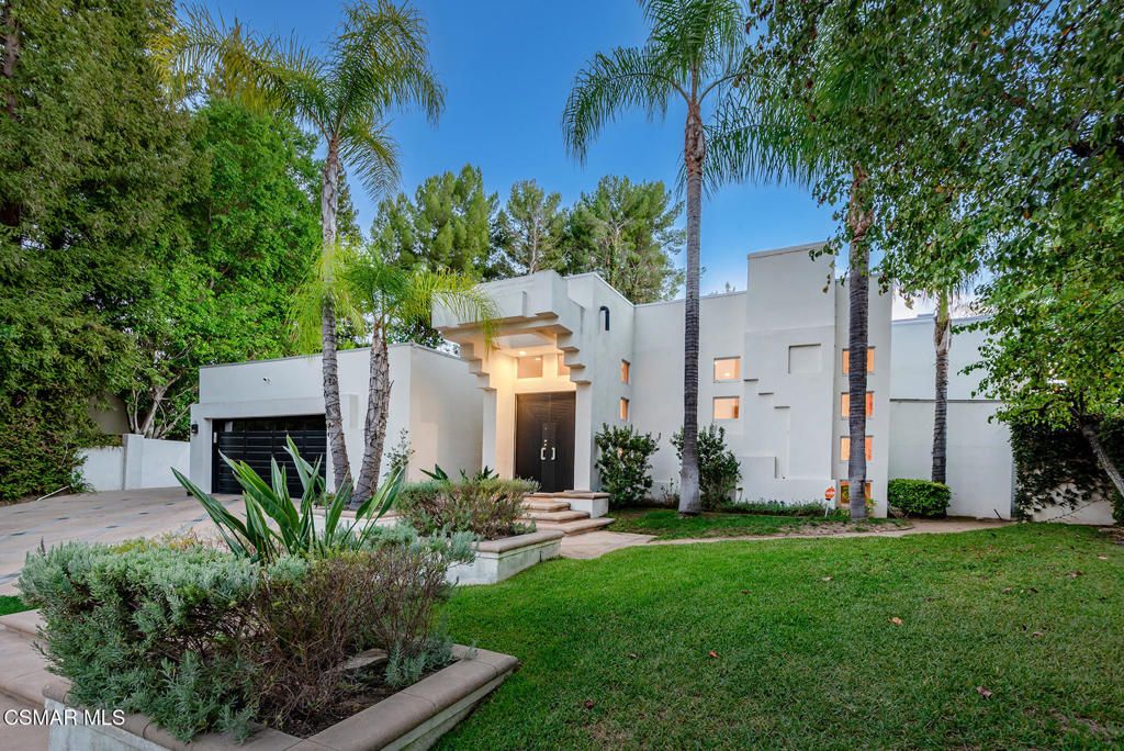 19808 Sleepyhollow Lane, Tarzana, CA 91356 — photo 3