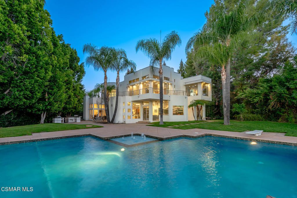19808 Sleepyhollow Lane, Tarzana, CA 91356 — photo 5