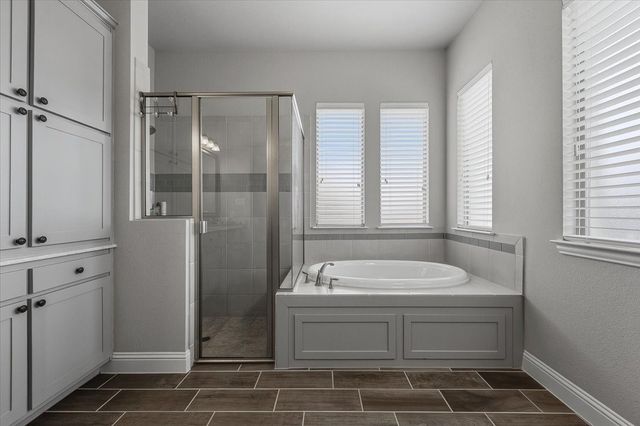 725 Rosewood Place, Aledo, TX 76008